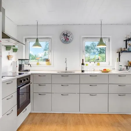 2 Bedroom Beautiful In