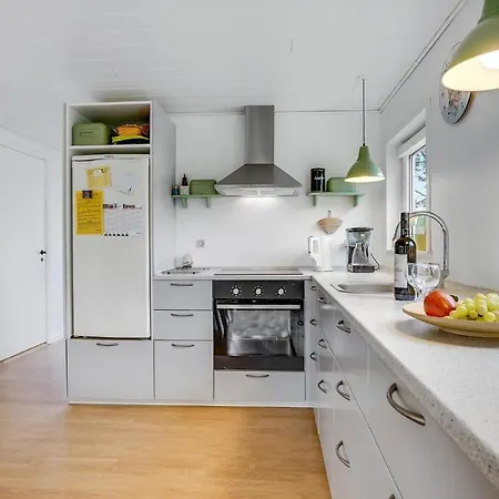 2 Bedroom Beautiful In *
