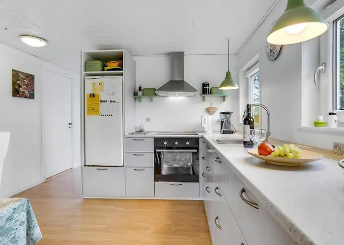 2 Bedroom Lovely In *